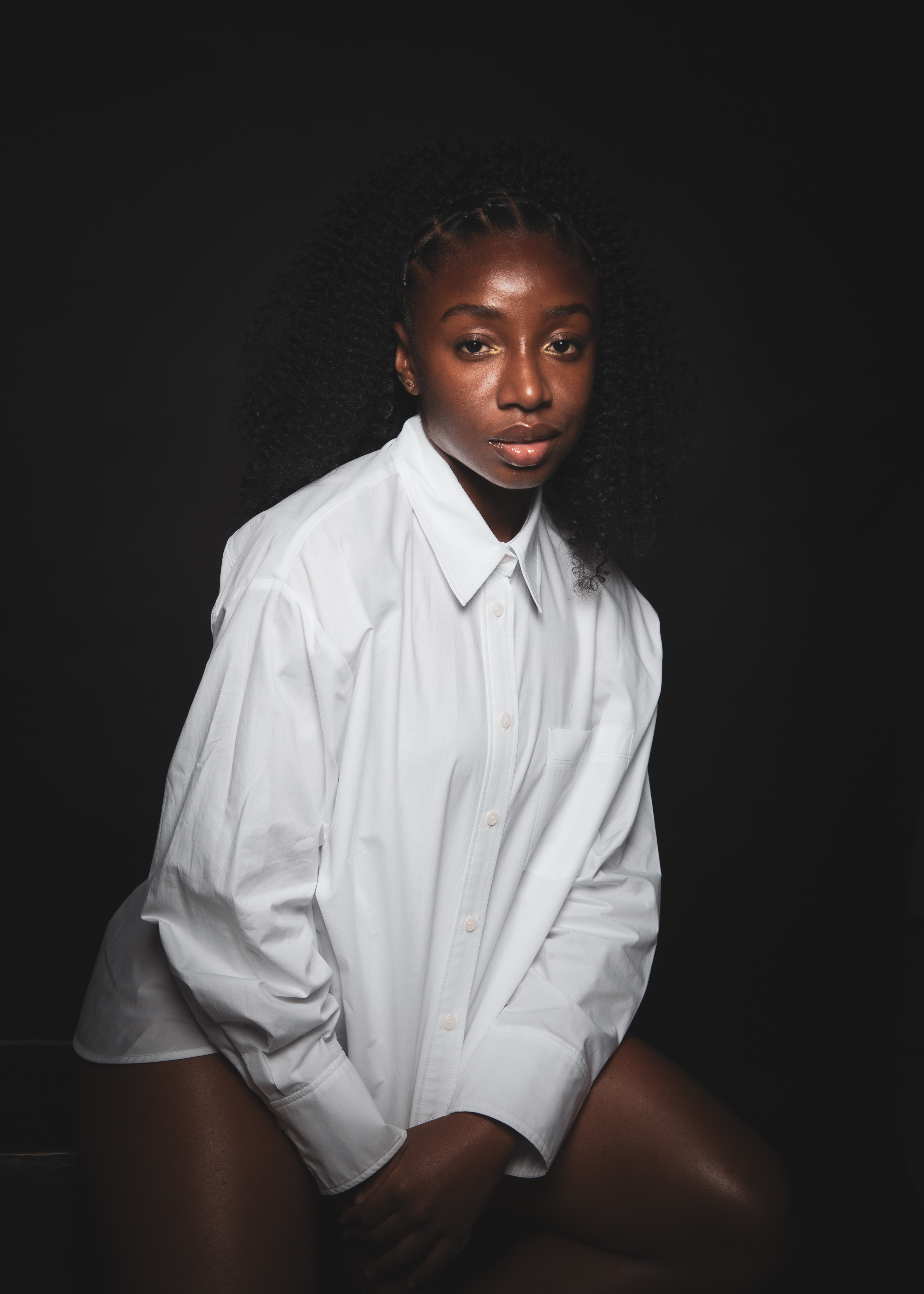 Darria Whiete shirt